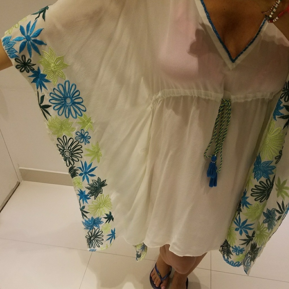 Tunic - Picture 2 of 6